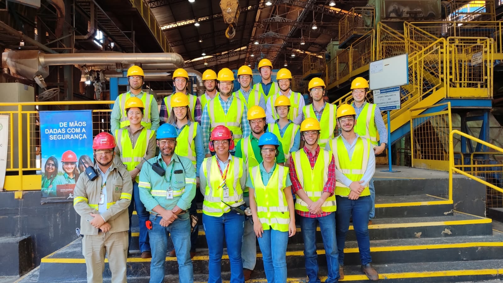 Estudantes de Engenharia Agronômica da Fazu visitam a Delta Sucroenergia