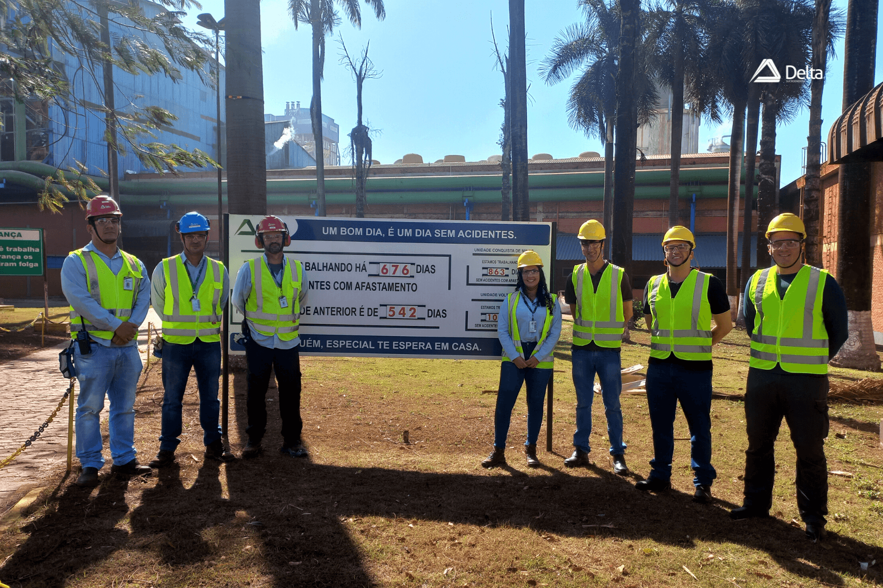 Docentes da UFV visitam parque industrial da Delta Sucroenergia